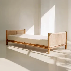 Einzelbett Eiche Latitude von Nobodinoz Highlight